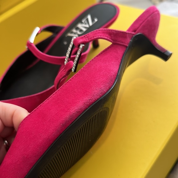 Zara Hot Pink Suede Kitten Heels - Size 40 (US size 9) - Picture 4 of 12